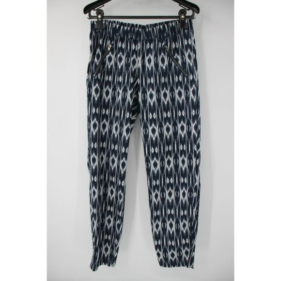 Athleta Women's 4 Blue White Ikat Reflection Aspire‎ Ankle Pants stretch pockets - Picture 2 of 10